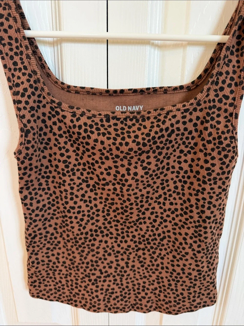 Old Navy women’s leopard print ribbed tank top